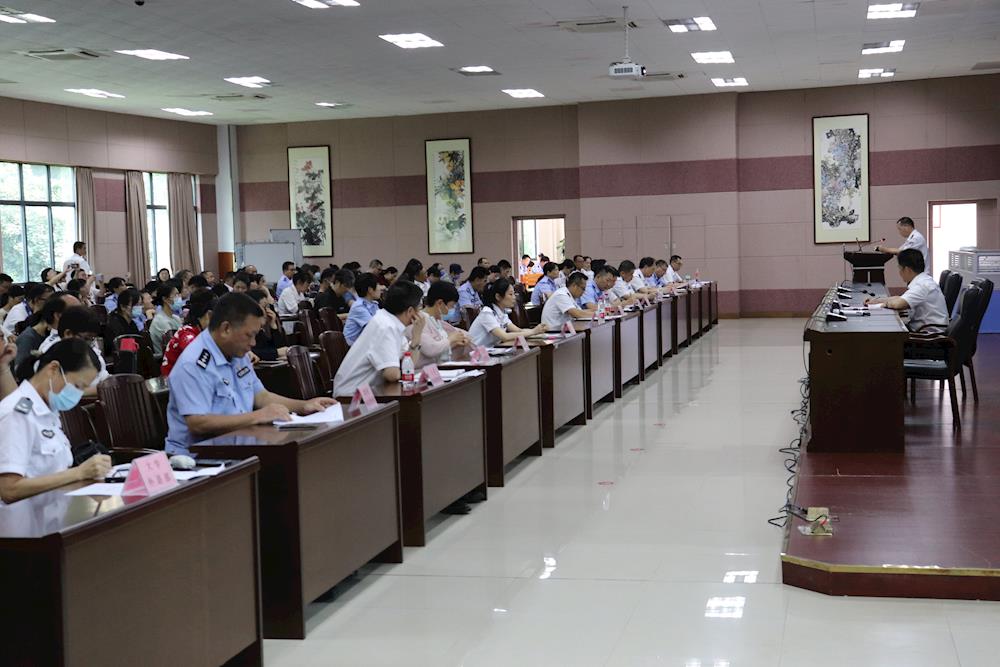 beat365官网召开2021年科研课题申报与成果评奖经验交流会