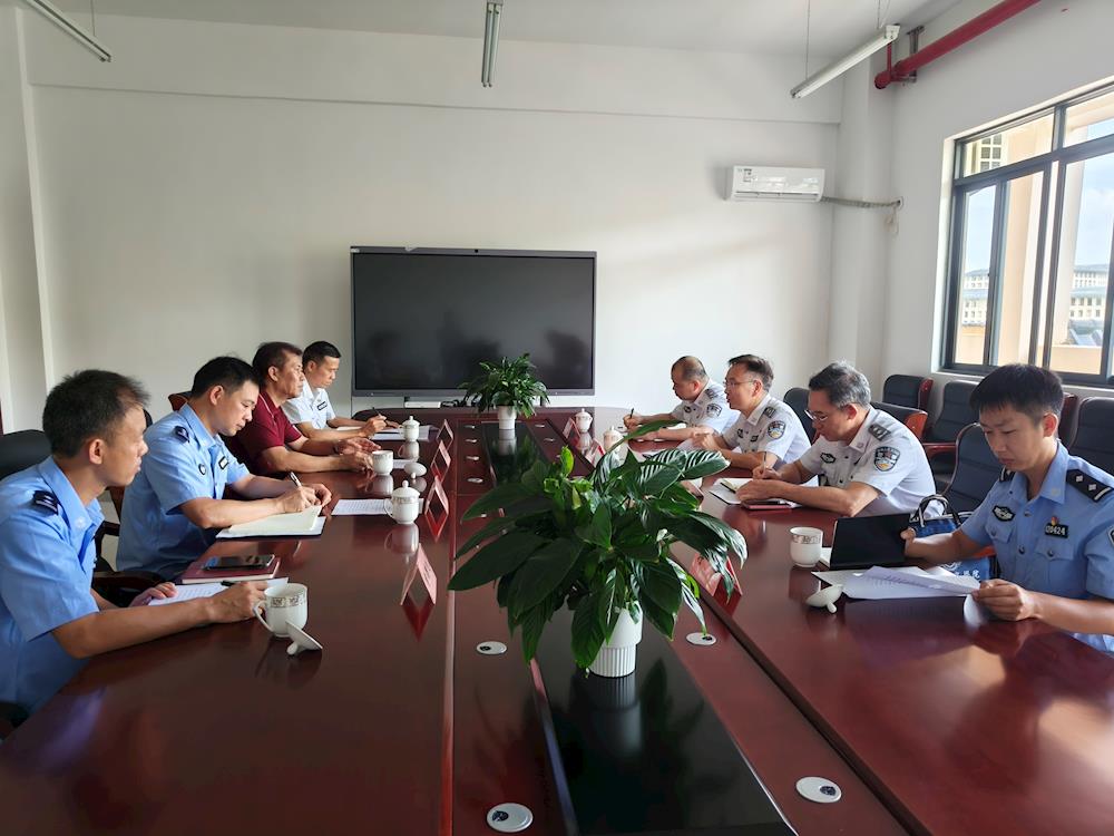 李兴林率队到自治区公安厅警犬基地调研