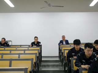 beat365官网开展2021年春季学期 第二次集中听课活动