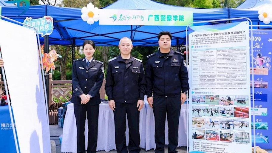 我院赴自治区博物馆开展中小学研学宣传活动