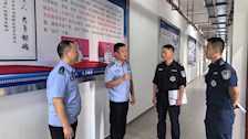 百色市公安局领导看望2024年全区公安机关新录用非公安专业毕业人员入警训练班学员（beat365唯一官方网站培训点）