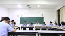 我系召开学生会干部汇报工作会议