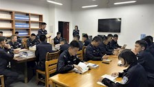 【迎评促建】︱治安学院开展“让书香浸润警徽，让警院学子爱上阅读”专题读书交流会